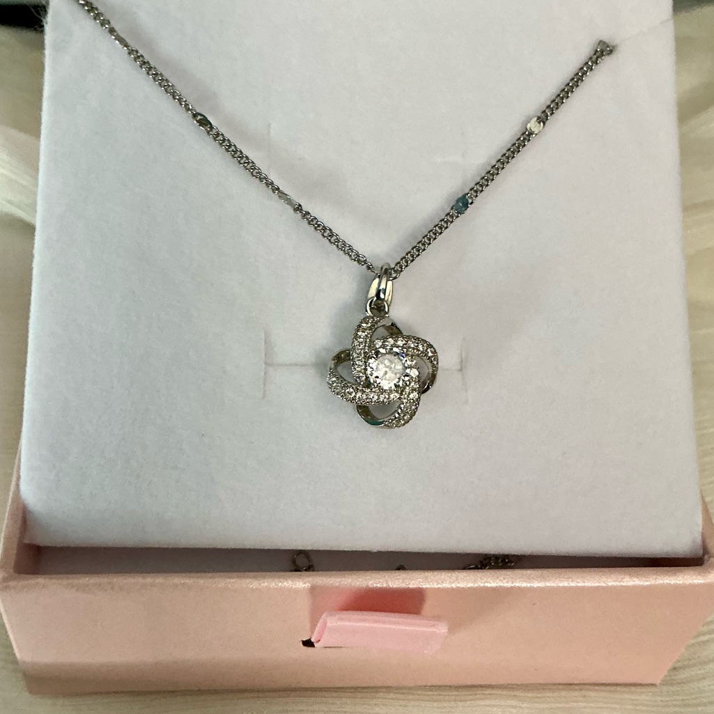 Sterling Silver Cz Diamondpendant Necklace